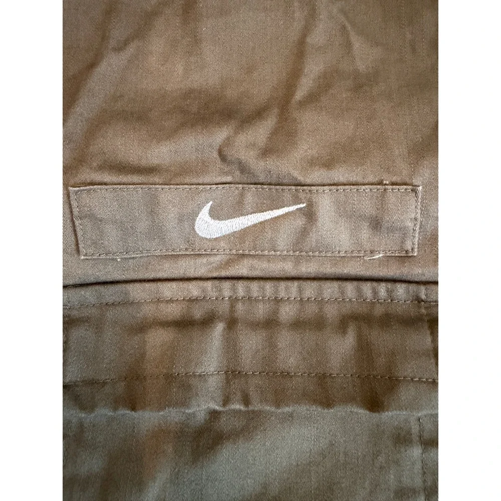 Nike Life Mens Short Sleeve Military Work Shirt Rough Green DX3340-325 Small